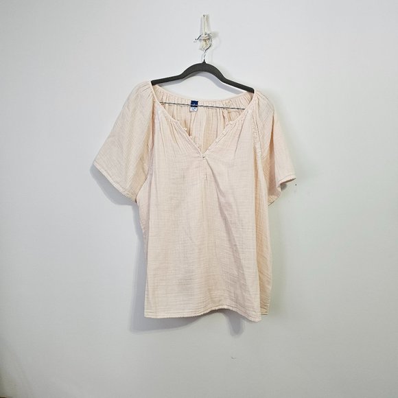 100% Cotton Made in India Old Navy top kin size XL, with embroidered detail - Picture 1 of 5